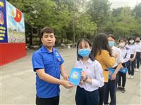 Lễ kết nạp Đoàn viên mới năm học 2022-2023