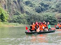 DU XUÂN TRÀNG AN - CHUYẾN ĐI ĐẦU NĂM CỦA CÁN BỘ, GIÁO VIÊN, NHÂN VIÊN TRƯỜNG THCS QUANG TRUNG 