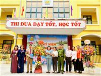 Lễ kỉ niệm 40 năm ngày Nhà giáo Việt Nam của trường THCS Quang Trung