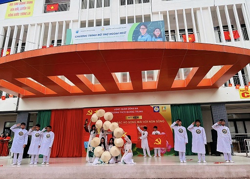 TRƯỜNG THCS QUANG TRUNG LONG TRỌNG TỔ CHỨC LỄ KỶ NIỆM 135 NĂM NGÀY SINH CHỦ TỊCH HỒ CHÍ MINH (19/5/1890 - 19/5/2025)