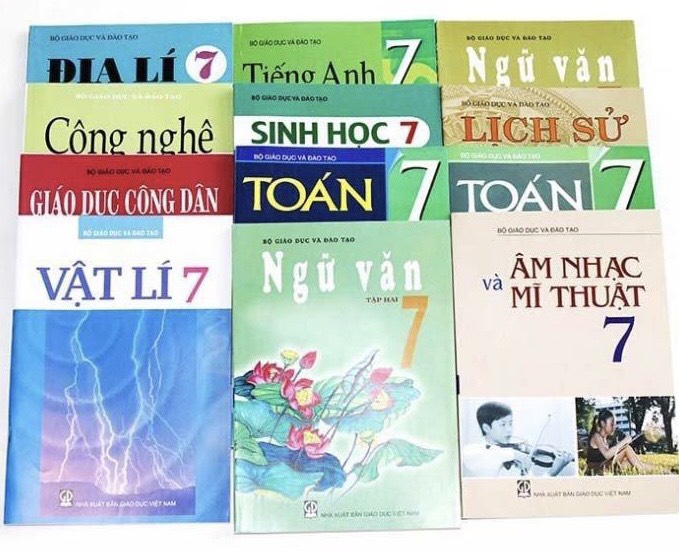 Bộ sách giáo khoa lớp 7